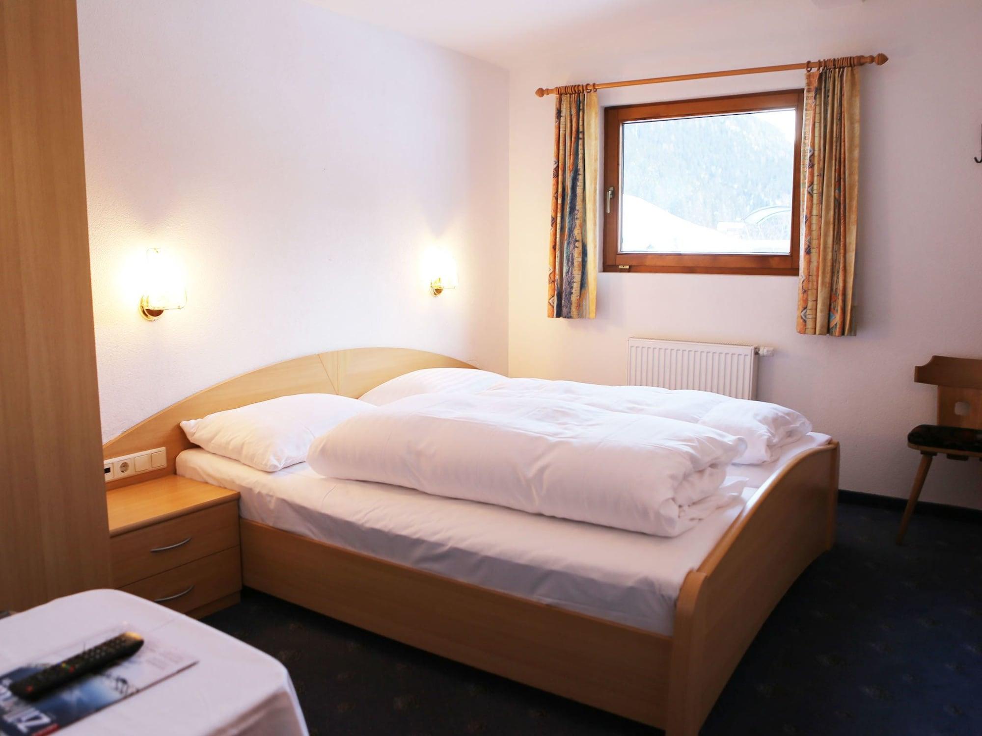 Gasthof Pension Madseiterhof Tux Esterno foto